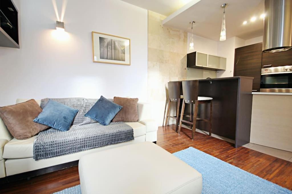Parkowy Apartament Lägenhet Wrocław Exteriör bild