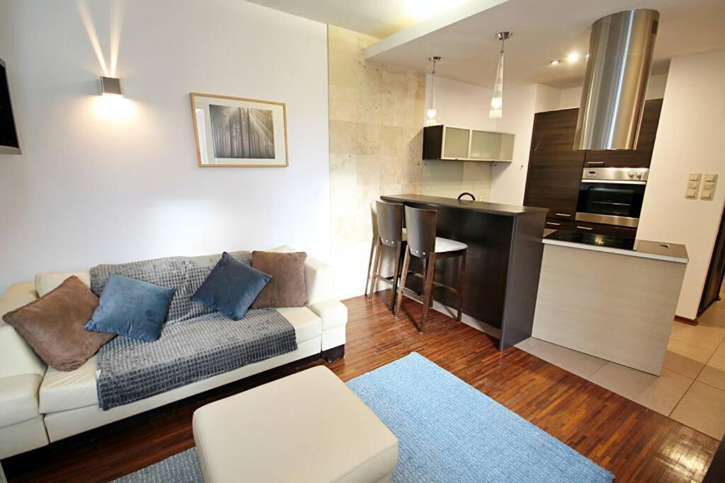 Parkowy Apartament Lägenhet Wrocław Exteriör bild