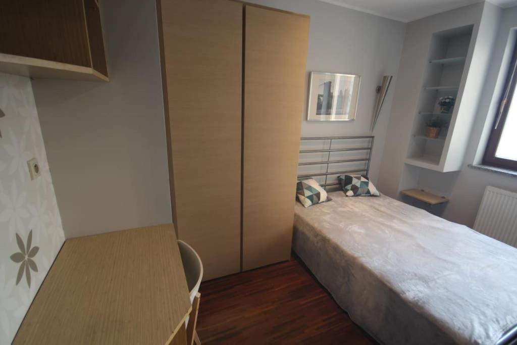 Parkowy Apartament Lägenhet Wrocław Exteriör bild