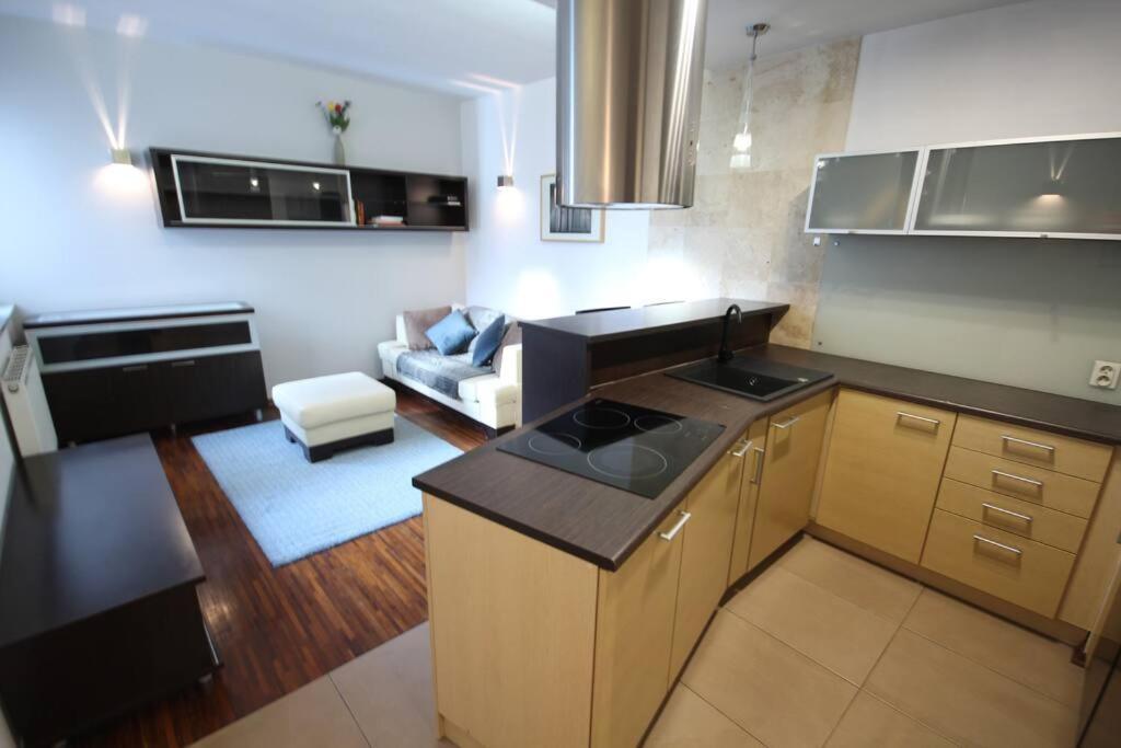 Parkowy Apartament Lägenhet Wrocław Exteriör bild