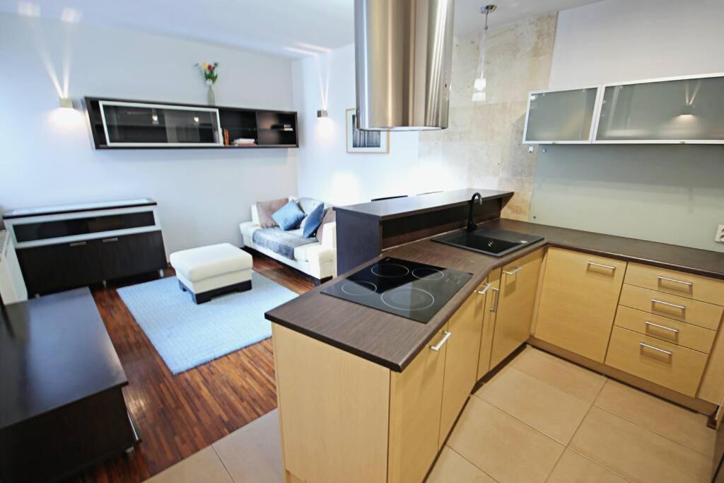 Parkowy Apartament Lägenhet Wrocław Exteriör bild